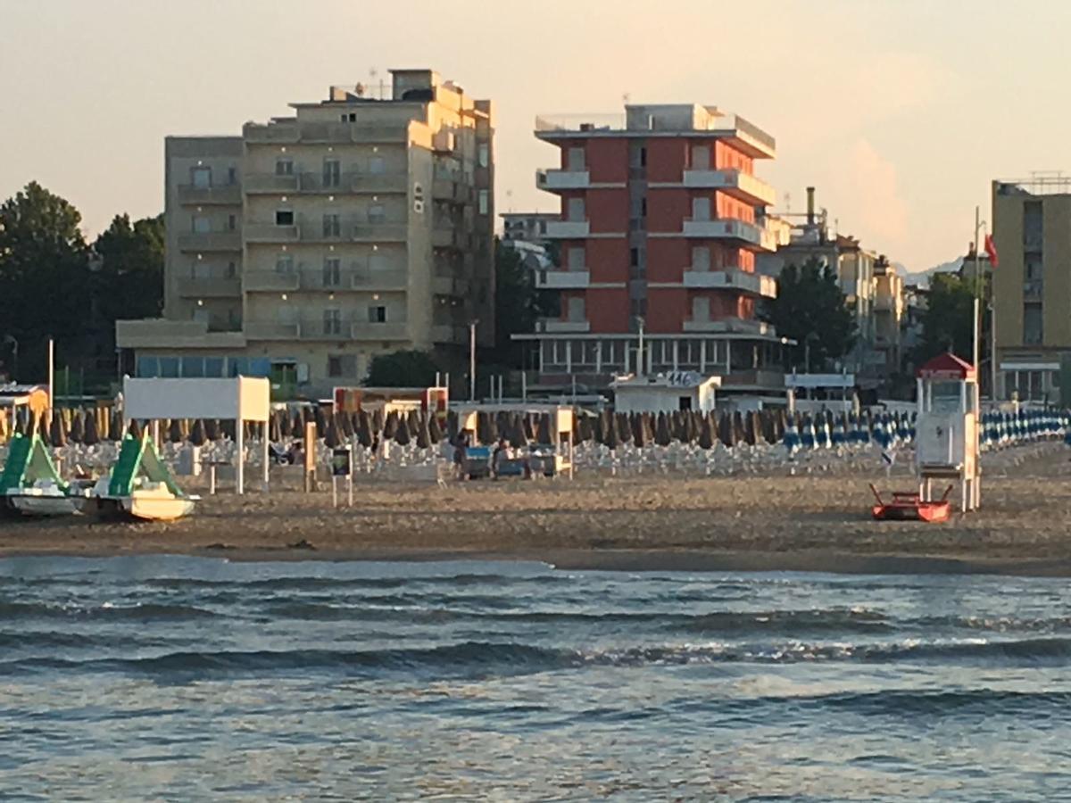 Hotel Rebola Rimini Zewnętrze zdjęcie